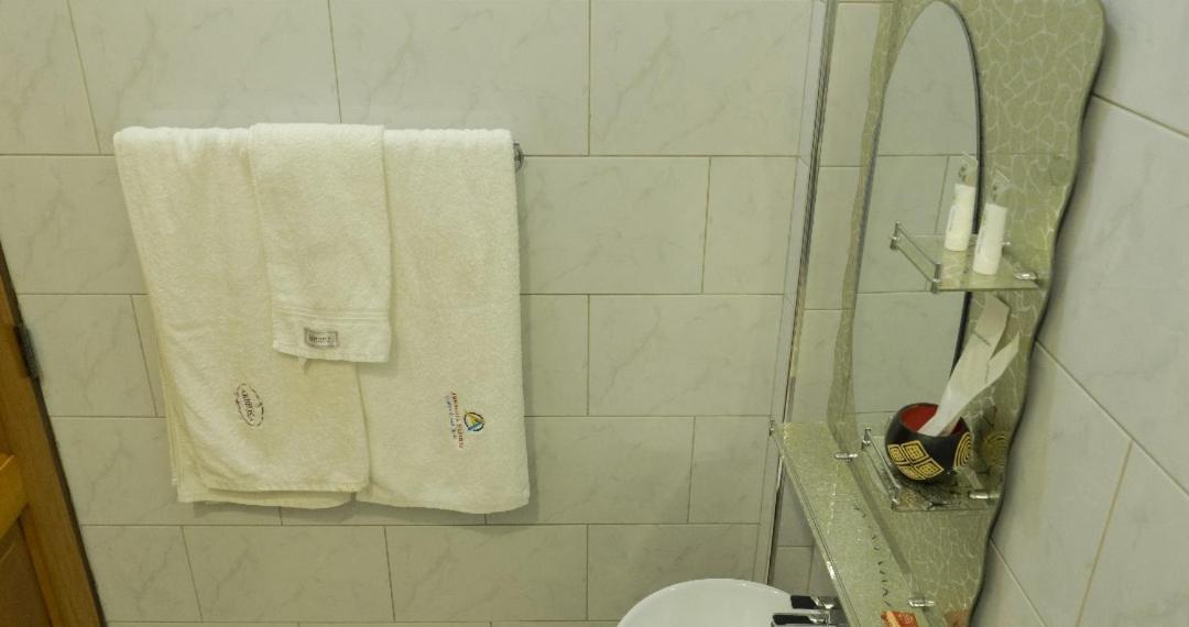 Ambrosia Heights Entebbe Ξενοδοχείο Εξωτερικό φωτογραφία