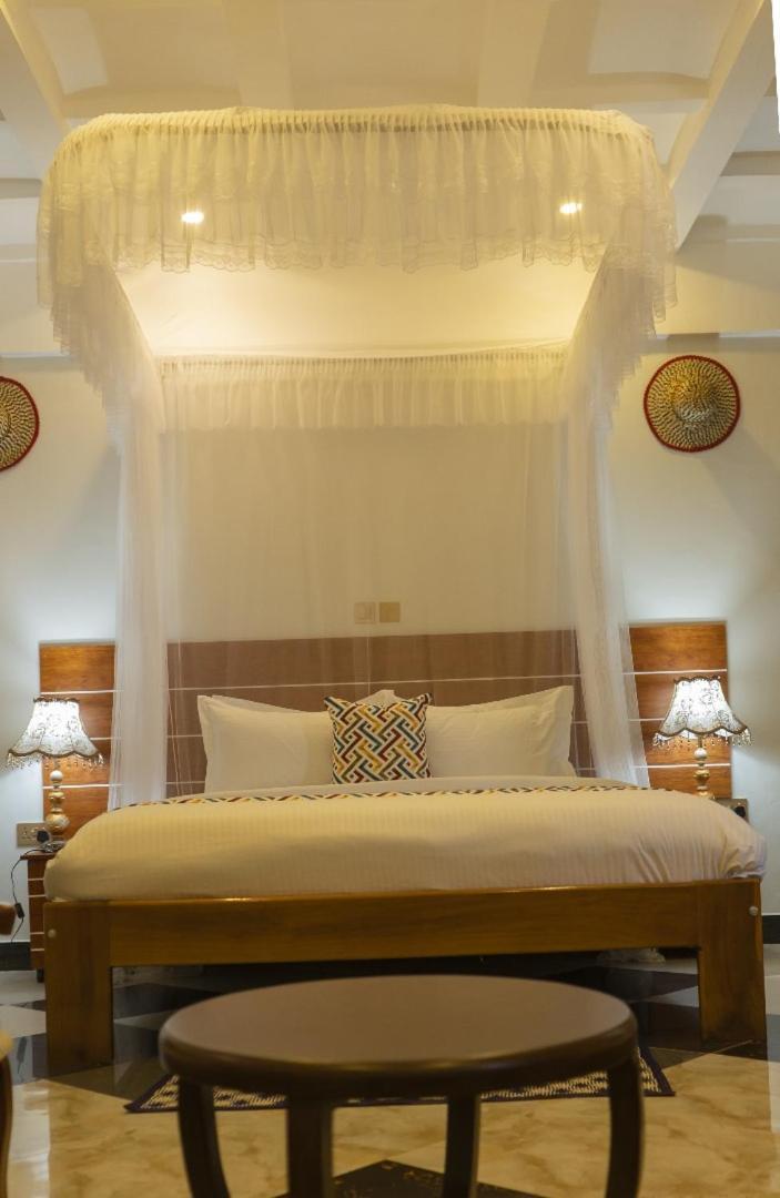 Ambrosia Heights Entebbe Ξενοδοχείο Εξωτερικό φωτογραφία