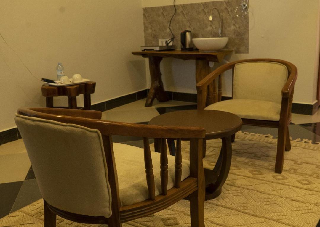 Ambrosia Heights Entebbe Ξενοδοχείο Εξωτερικό φωτογραφία